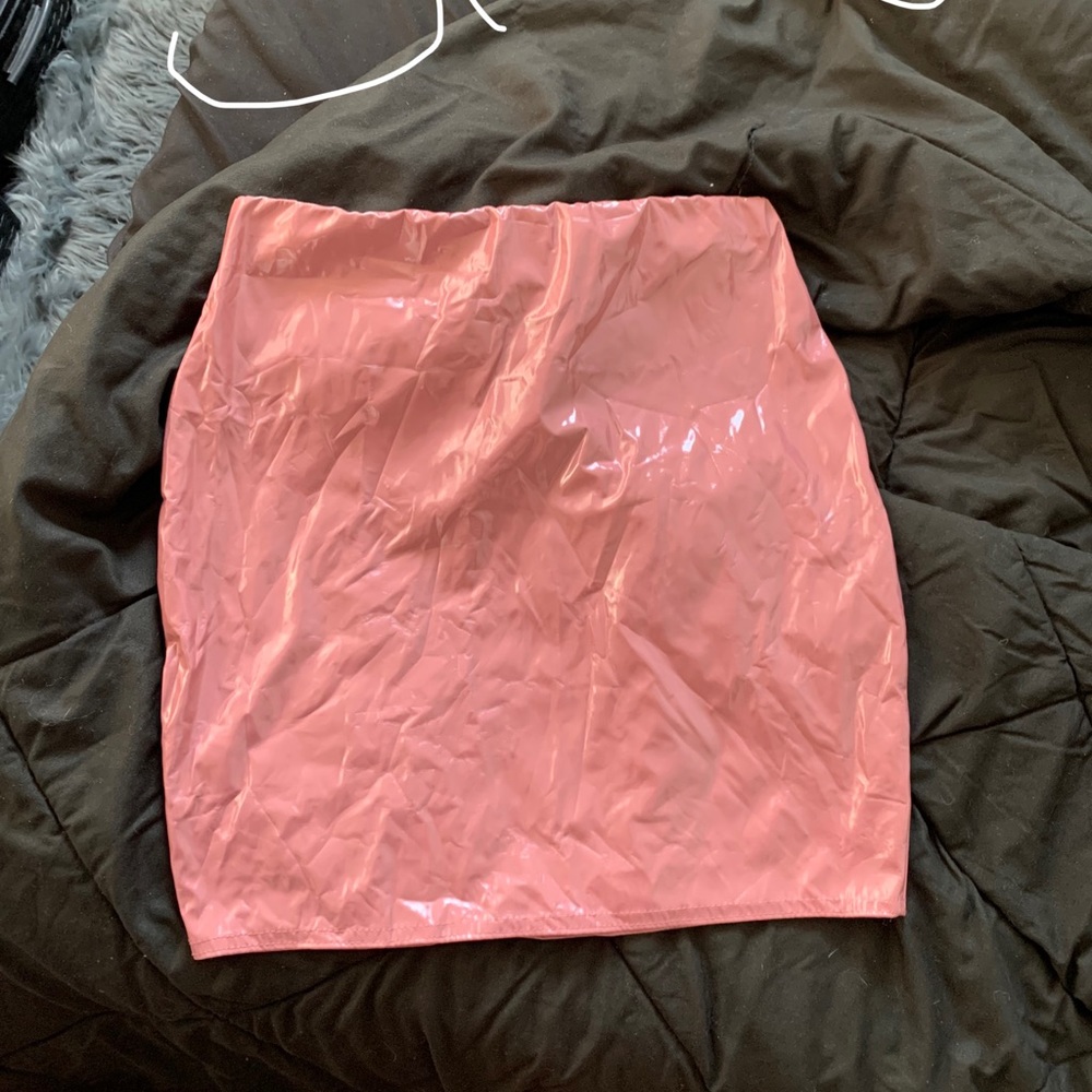 Boohoo pink faux leather skirt